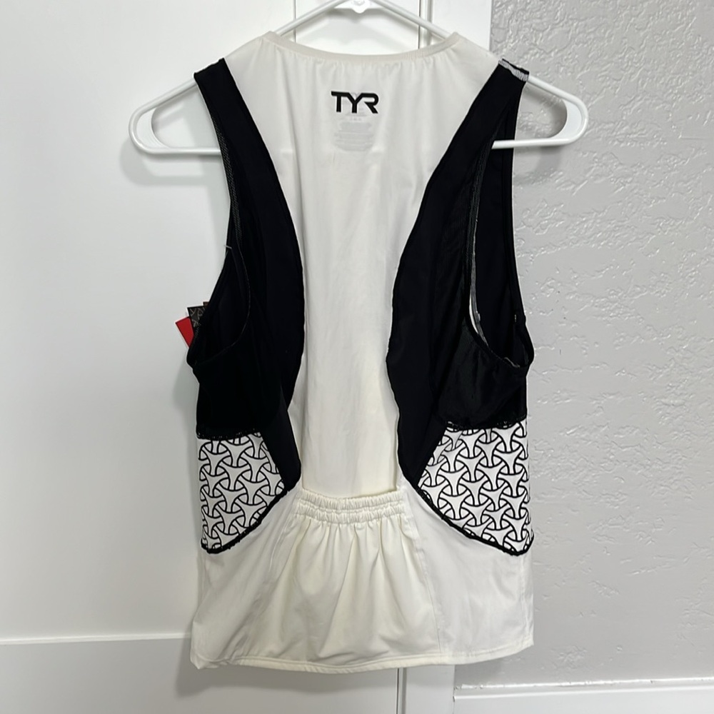 NWT TYR Tank Top - Picture 2 of 7